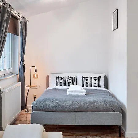 Warta River Cosy By Bookinghost Познань