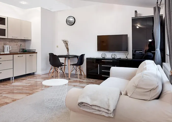 Warta River Cosy By Bookinghost